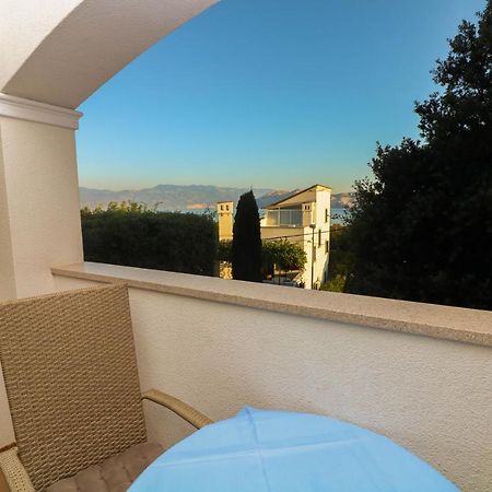 Apartments Blue And Green With Balcony Baška Exterior foto