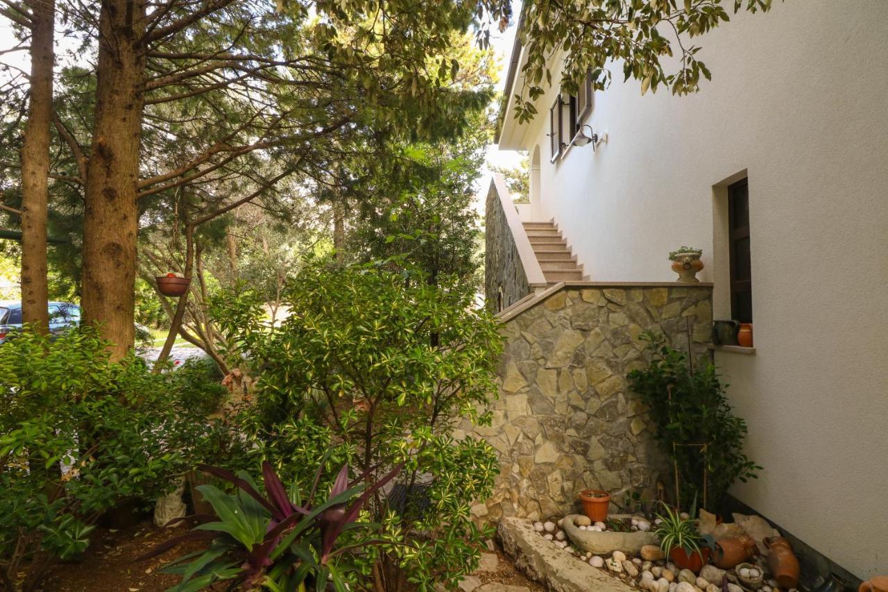 Apartments Blue And Green With Balcony Baška Exterior foto